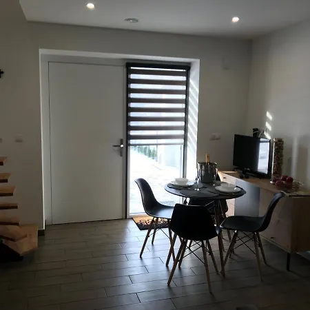 Apartment Szeregowy Nr1 *